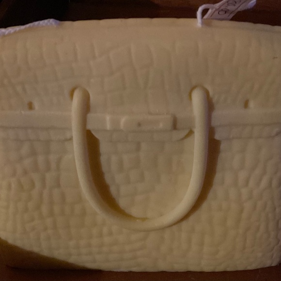 Purse Candle - Picture 12 of 12